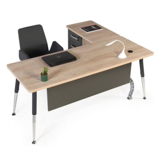 Boomerang Staff Desk
