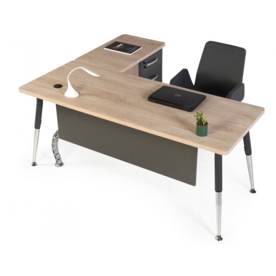 Boomerang Staff Desk